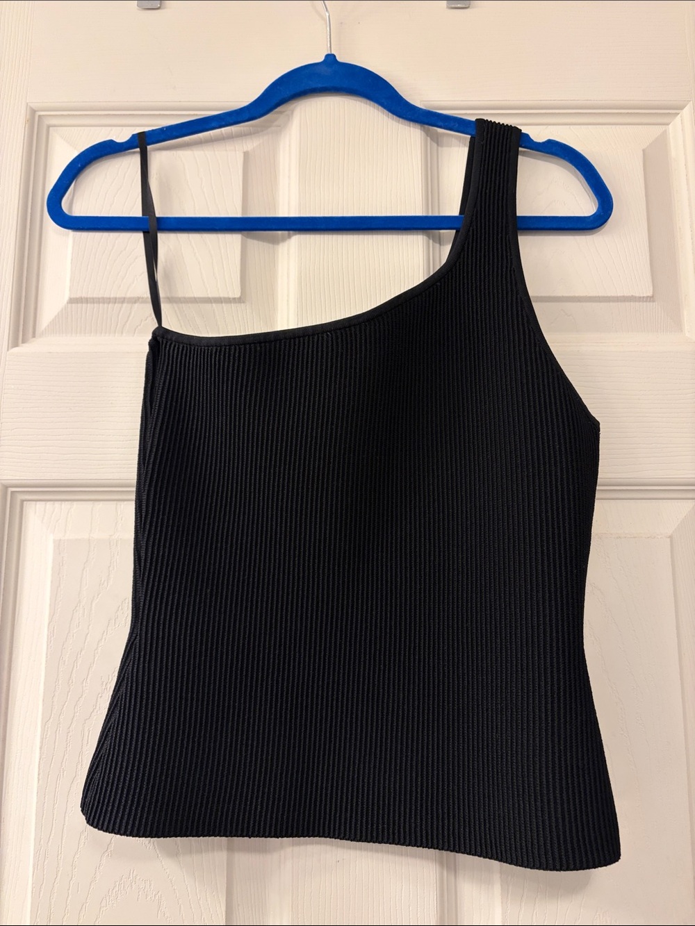 Babaton Black Ribbed One-Shoulder Top